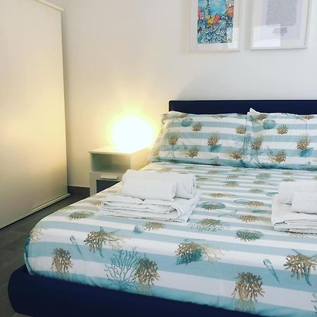 Farau B&B Messina Eksteriør bilde