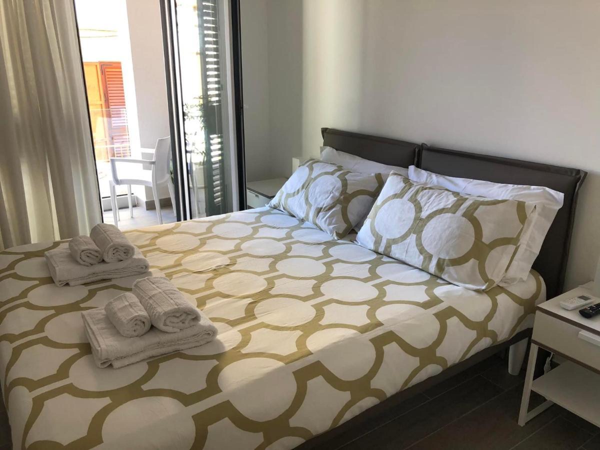 Farau B&B Messina Eksteriør bilde