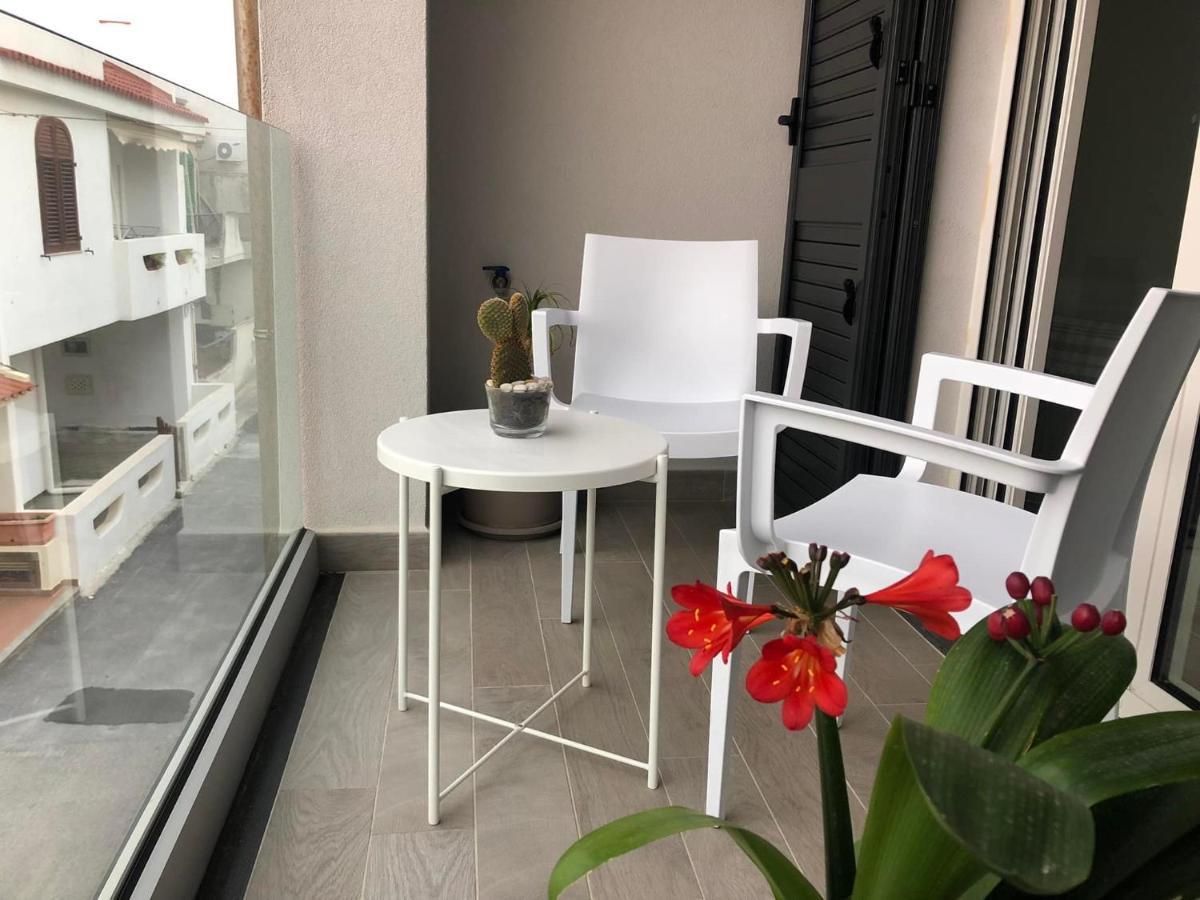 Farau B&B Messina Eksteriør bilde