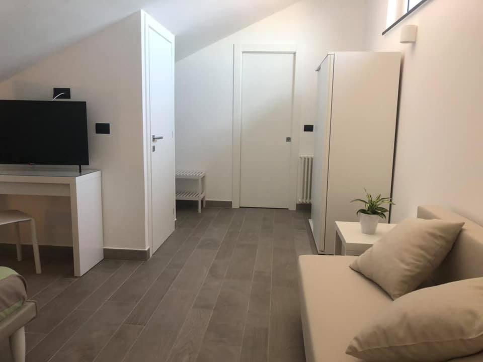 Farau B&B Messina Eksteriør bilde