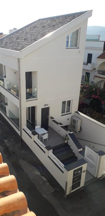 Farau B&B Messina Eksteriør bilde