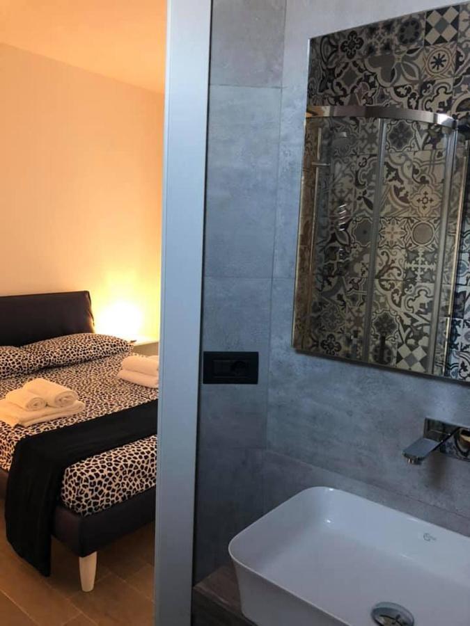 Farau B&B Messina Eksteriør bilde