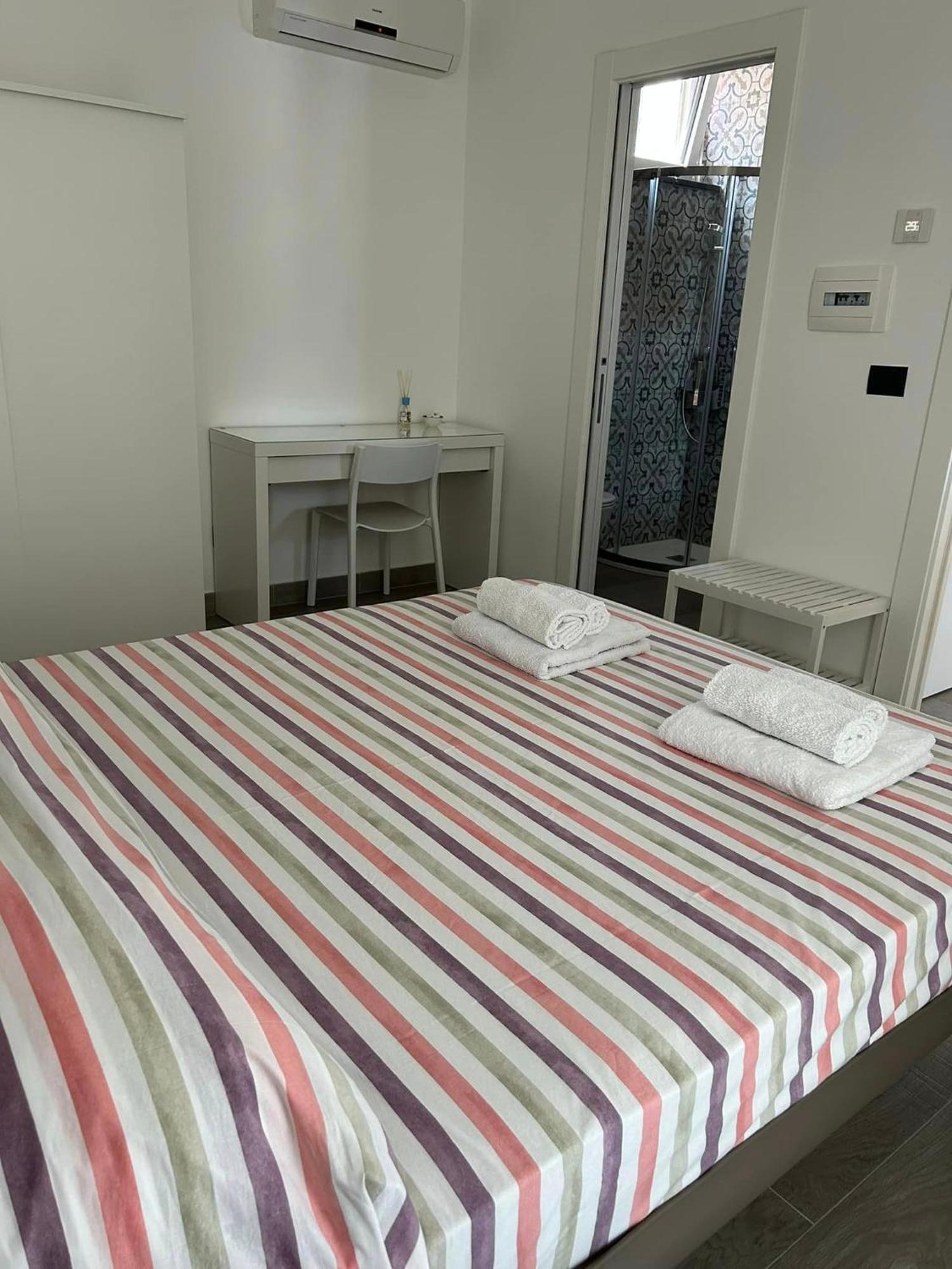 Farau B&B Messina Eksteriør bilde